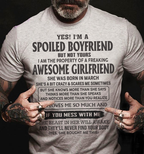 Hey March Queen – Awesome Girlfriend Born In March – Special Gift for Your Boyfriend (SKUS01-26-03)