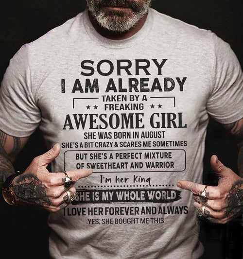 August – Awesome Girlfriend Born In August – Special gift for your Boyfriend – TOP08 (SKUT22-02-08)